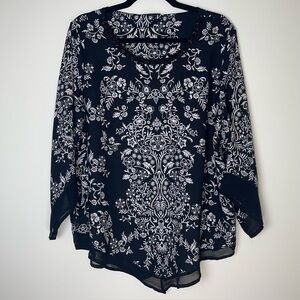 Roz & Ali | Black Floral and Beaded Neckline Blouse | Large